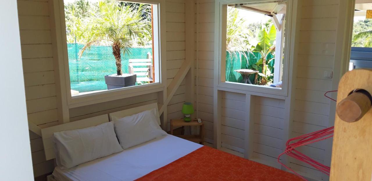 Mini-Villa Entre Montagne Et Mer Goyave Exteriér fotografie